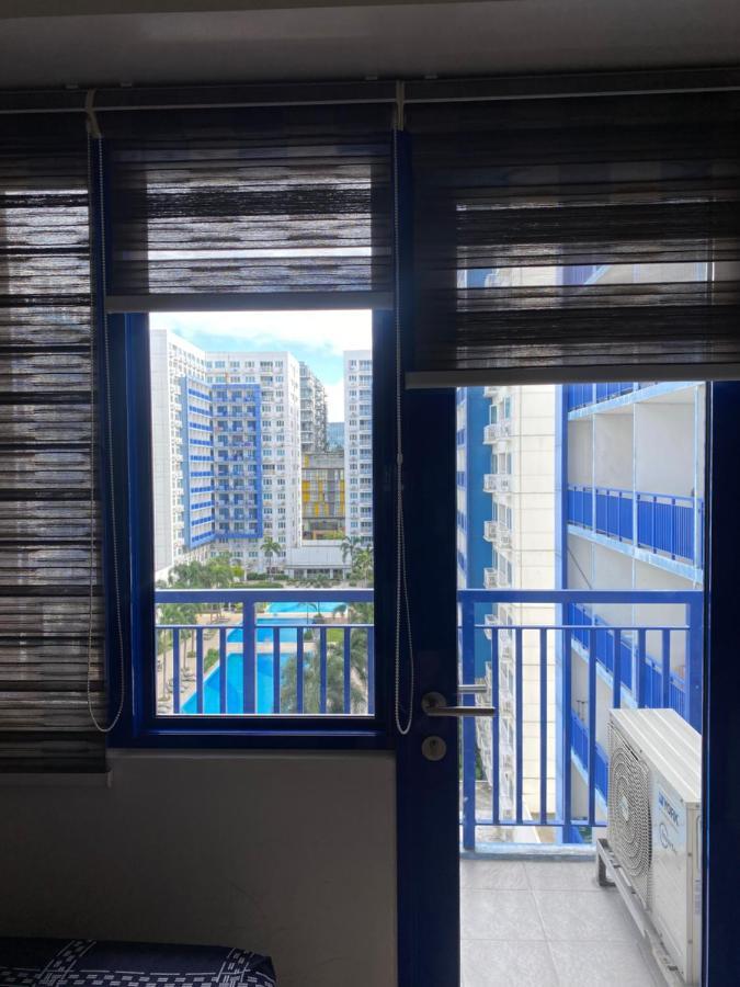 Madison'S Place At Sea Moa Manila Exterior photo